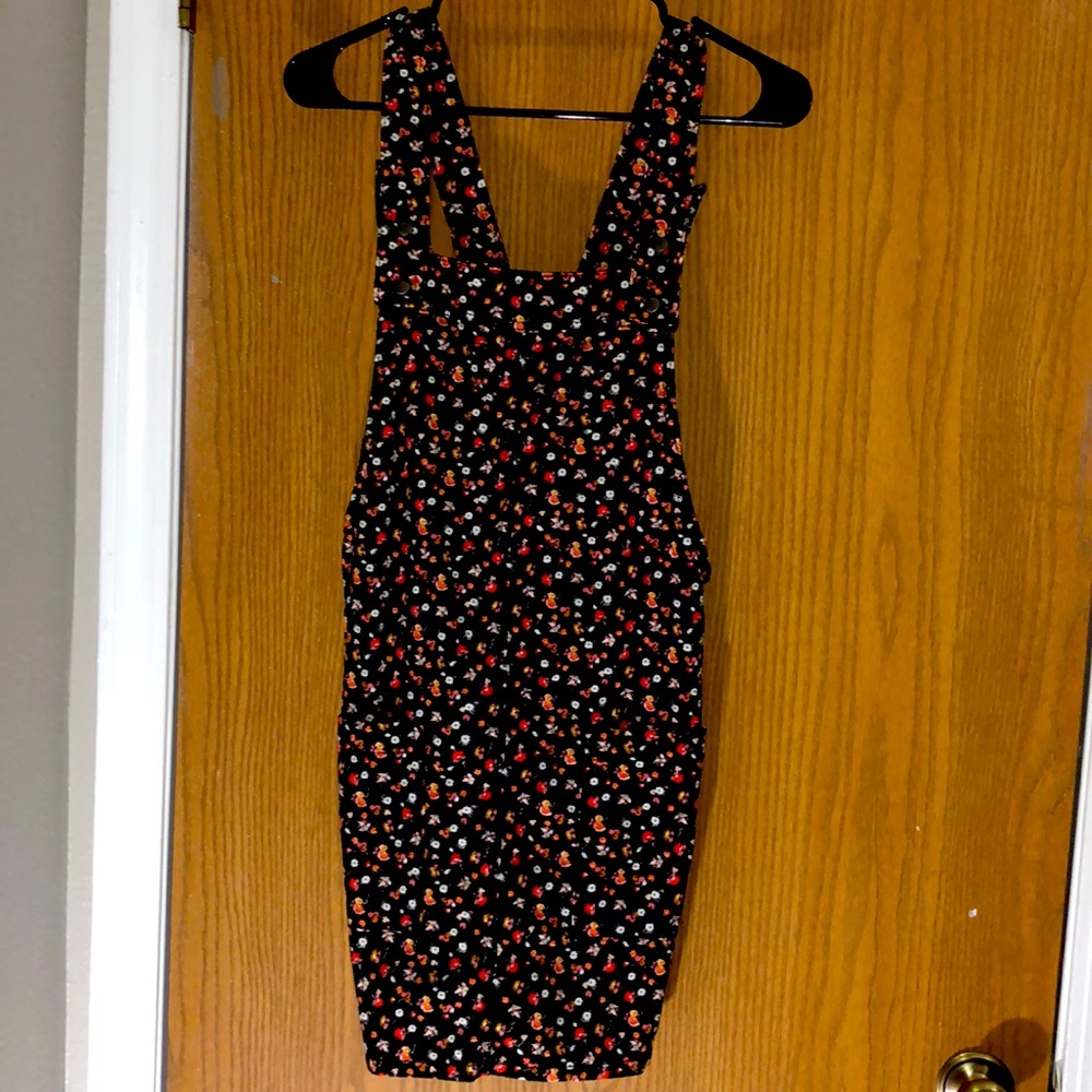 Size S, floral, dress-style overalls